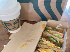 培根鸡肉俱乐部大嘴三明治-星巴克(天津佛罗伦萨小镇店)