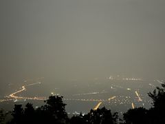 -鬼笑石后山停车场