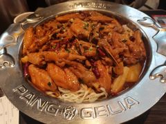 鸡爪煲-胖哥俩肉蟹煲(湖滨银泰in77店)
