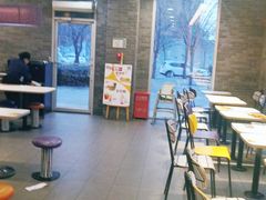 大堂-麦当劳(欢乐谷店)
