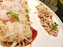 鸡丝拌面-桂满陇天书(南京德基旗舰店)