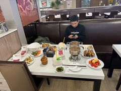 -腾阁自助餐厅(朝林广场店)