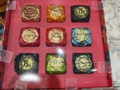 -VENCHI 闻绮(北京国贸商城店)