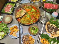 -楠小云·云南鲜菌·鲜牛自助火锅(九眼桥店)