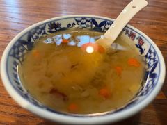 银耳汤-兵哥豌豆面(雅颂居店)