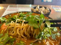 -肥汁米蘭香港米线(定西路店)