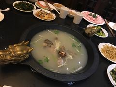 -重庆德庄火锅(体育中心店)