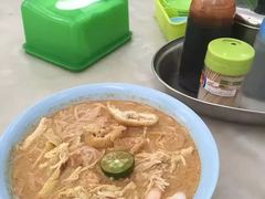 牛肉叻沙-金沙园生肉面(Jalan Pantai)