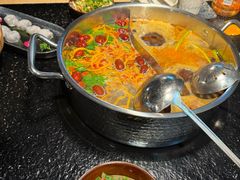 -鹿鸣山草本茶香火锅(园西路店)
