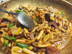 -黄泥岗·地道湖北菜(奥特莱斯店)