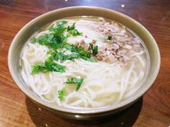 猪肘汤面-亮亮面馆(经六路店)