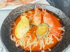 -雍容荟帝王蟹活龙虾展台自助(IFS黑金店)