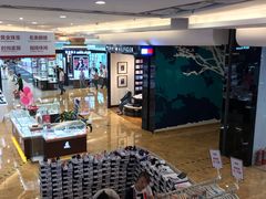 -王府井百货熙地港店