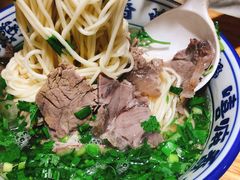 -嘻小北·兰州清汤牛肉面(太平洋森活天地店)