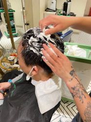 -PE SALON