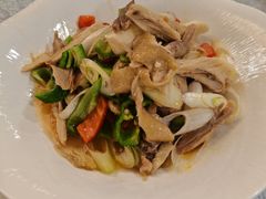-汗腾格里·风味餐厅(新疆驻京办店)