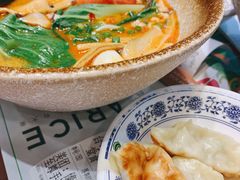 -蒙自源米线大王(东站店)