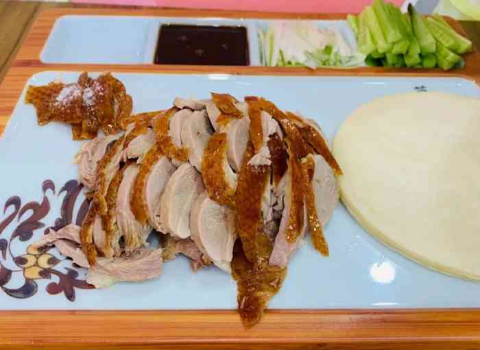 烤德上北京烤鸭(东澜岸:商场b馆店)-"北京烤鸭,店主人特别好,菜品品相