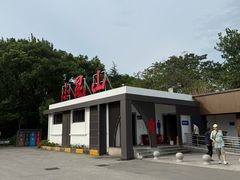 -小昆山服务区-停车场