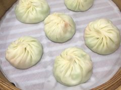 丝瓜虾仁小笼包-鼎泰丰(美丽华店)
