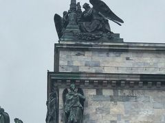 -滴血救世主教堂