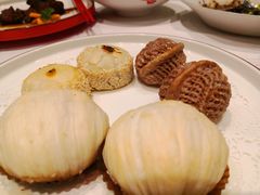 香酥核桃球-上海老饭店(北京分店)