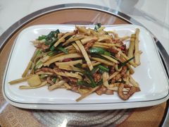 -钟记陕南菜·煎锅鱼(红专南路店)