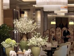 -广州万富希尔顿酒店·感趣自助餐厅·金秋蟹宴生蚝海鲜刺身