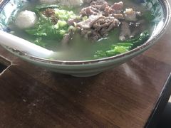 生灼鲜肉双丸河粉-来自潮州牛肉店(华强北店)