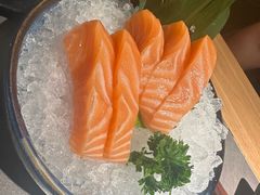 三文鱼刺身-沼津港精致料理·寿喜烧·烧鸟(龙湖南桥天街日料榜单店)