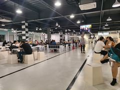 -极限PLAY运动娱乐新世界·团建派对潮玩休闲馆·室内蹦极高空游乐园