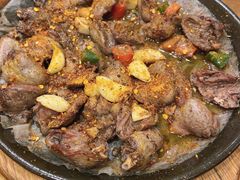 -老东镇啤酒屋海鲜加工·蒸汽海鲜·海鲜烧烤(台东店)