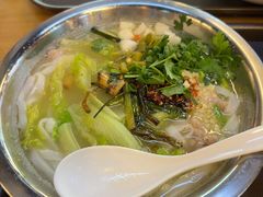 -丽丽三鲜螺蛳粉(田林路店)