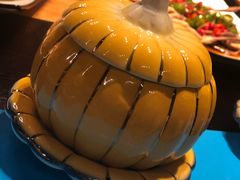 -臻鲜燕海鲜融合餐厅(金陵style店)