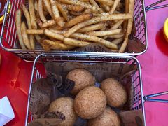 -BHC炸鸡(明洞总店)