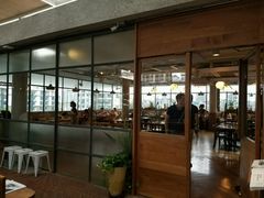 -ROAST coffee & eatery