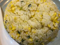蛋炒饭-炉小二铜锅牛蛙•川湘菜(三里屯店)