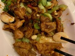 老北京爆三样-鑫巴蜀小镇 · 水煮鱼专研店(玉桥店)