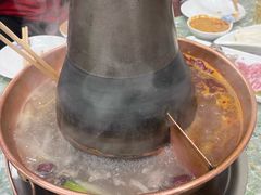 -楼外楼大刀肉传统火锅(西安大路店)