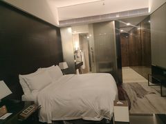 -广州天河希尔顿酒店