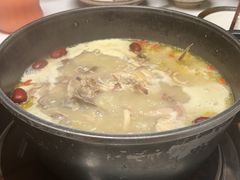 -汤宴·参须肚包鸡(南京路店)