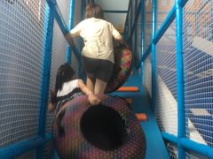 -嘿哟动霸CHUA·新潮玩运动娱乐中心·蹦床滑冰团建乐园