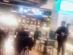 -亚马逊环球美食百汇(新城吾悦广场店)