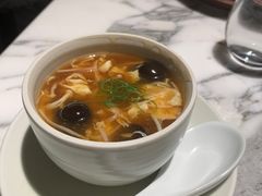 海鲜酸辣羹-湖滨28中餐厅·西湖宴·杭州君悦酒店