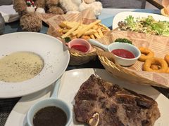 -又见马甲M8融合西餐厅(体育中心店)