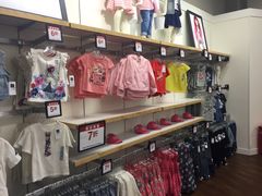 -王府井奥莱临潼小镇(临潼店)