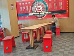 -塔斯汀中国汉堡(白云京溪地铁站店)