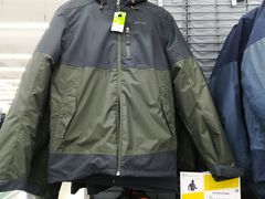 -迪卡侬(金龙湖店)