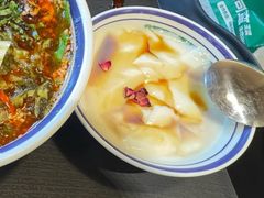 -云阿蛮云南生烫牛肉米线(奉贤路店)