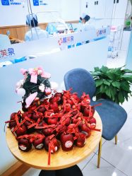 -靓芙泉祛痘.科技美肤连锁